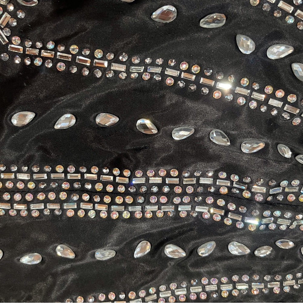 Banjul Black Zippered Pouch - Picture 4 of 15